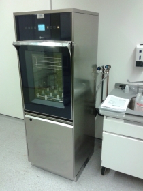 Steelco LAB 610 and autoclave | Zirbus Technology