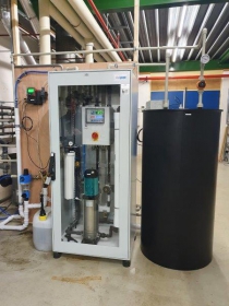 Waterbehandeling RO-systeem 300 l/h met Lysogen | Zirbus Technology